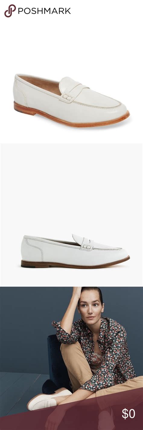 Academy Loafer .